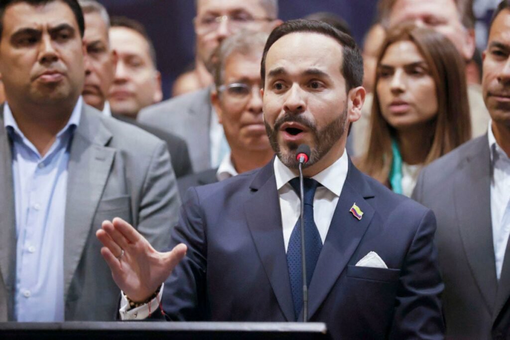 Abelardo de la Espriella, presidente electo de Colombia, durante su discurso en Bogotá