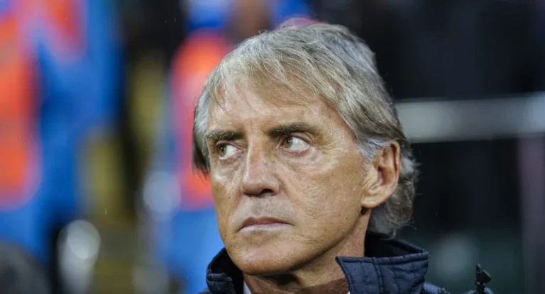 Roberto Mancini se desvincula de las acusaciones a Manchester City
