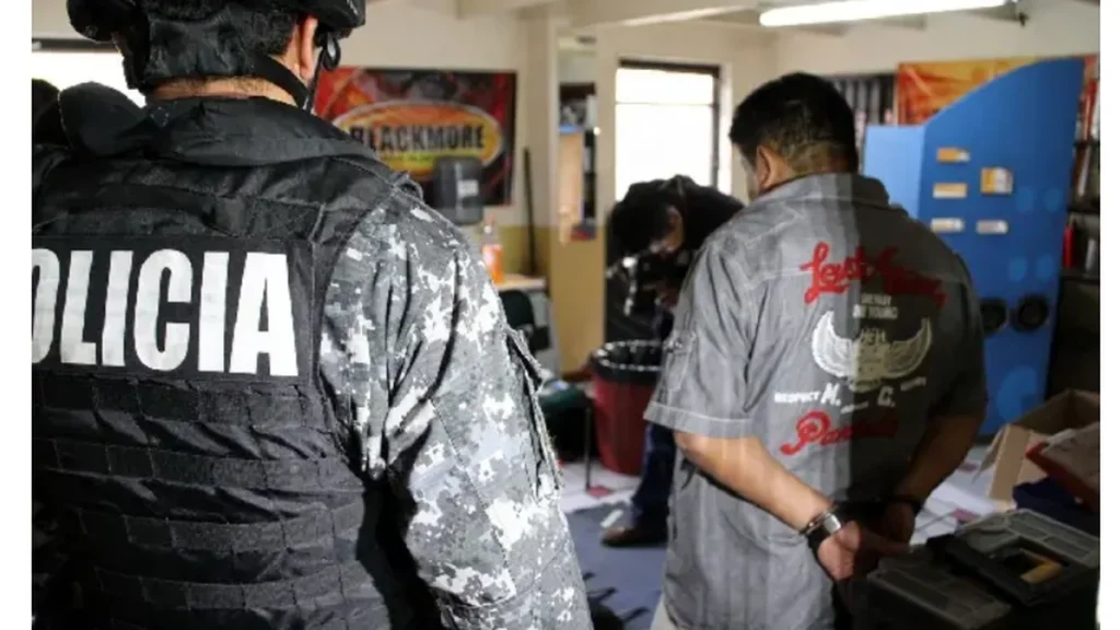 Operativo judicial y policial contra el tráfico de drogas en el Azuay
