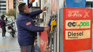 Bomba de combustible en una estación de servicio