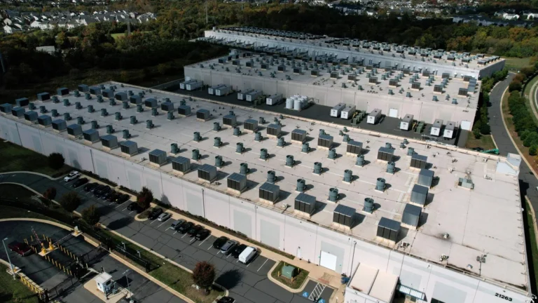 El Congreso de Estados Unidos vota una ley para que los centros de datos de IA paguen su propia electricidad