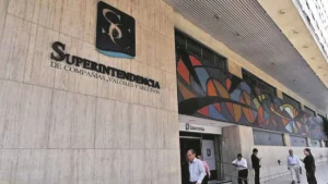 Fachada de oficinas de la Superintendencia de Compañías