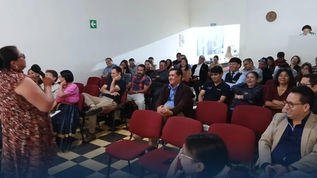 Trabajadores de la radioemisora estatal TGW en Guatemala reciben capacitación laboral