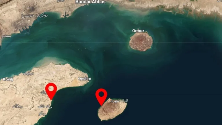 Buque petrolero cerca del estrecho de Ormuz, centro de la oferta de reapertura de Iran
