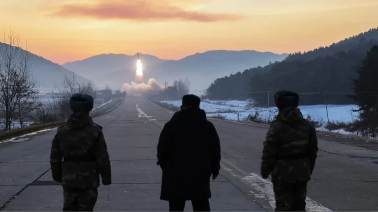 Kim Yo-jong durante comparecencia oficial de propaganda en Pionyang Corea del Norte