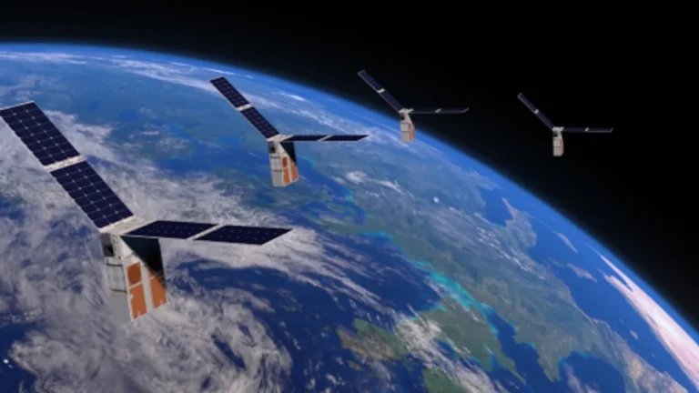 Satélites en órbita terrestre realizando pruebas de navegación autónoma