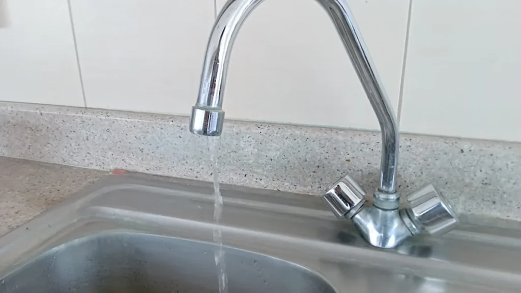 Trabajos de mantenimiento en una red de agua potable
