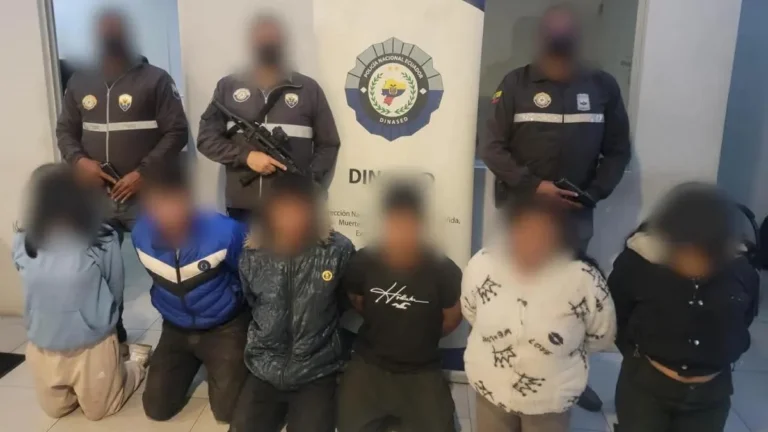 Operativo policial en Pelileo que permitió capturar a procesados por crimen de taxista en Baños