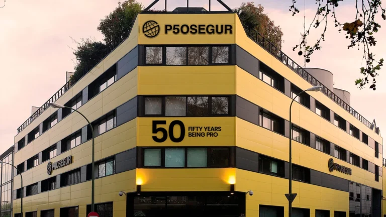 Directivos de Prosegur con el reconocimiento empresarial de Merco