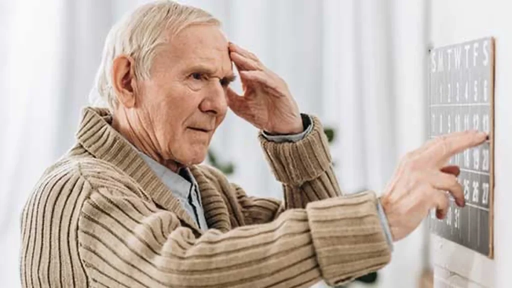 Especialista médico explica las fases clínicas para el diagnóstico del Alzheimer temprano