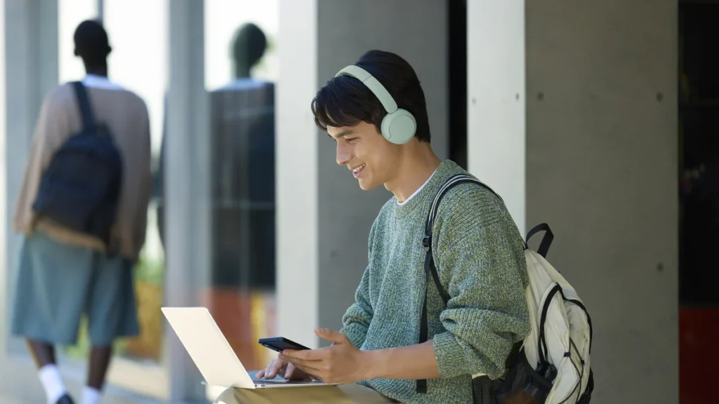 Auriculares inalámbricos Sony con tecnología de cancelación de ruido activa