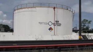 Instalaciones petroleras de Gran Tierra Energy en la región amazónica