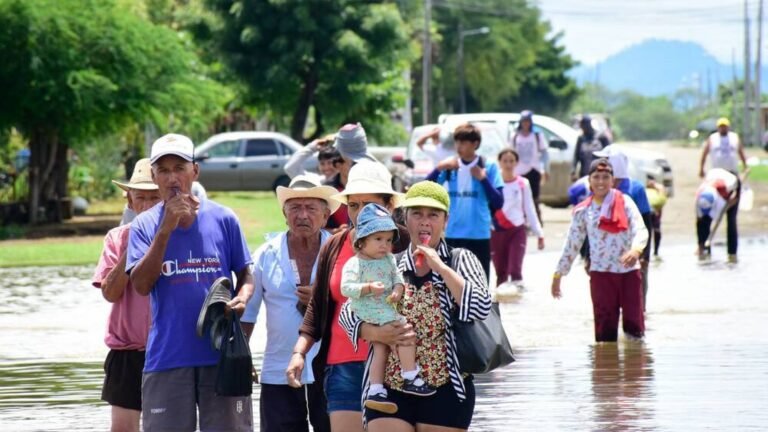 Alerta por El Niño: 15 cantones de Manabí activan sus COE ante intensas lluvias