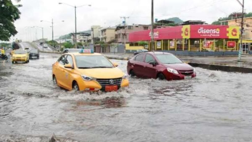 Alerta nacional por el pico mas severo de lluvias previsto por Inamhi