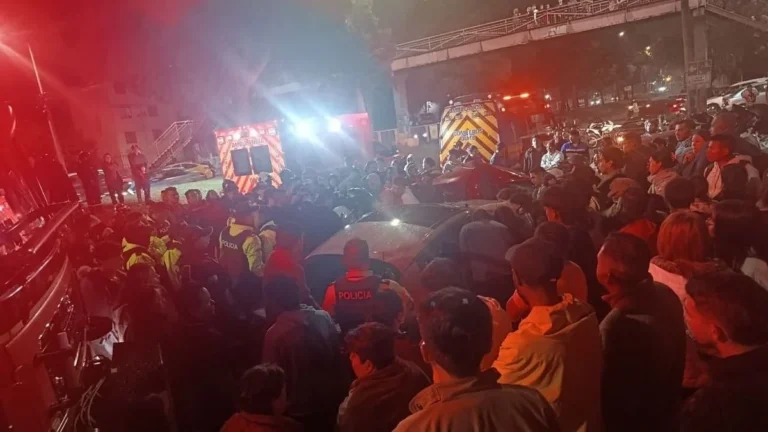 Siniestro de tránsito en la avenida Mariscal Sucre sector San Carlos norte de Quito