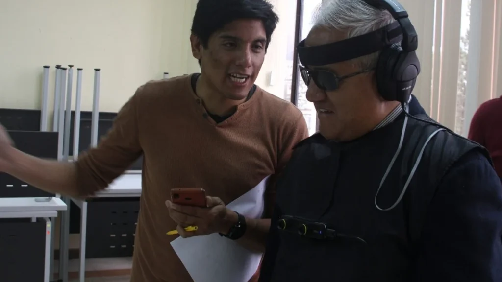 Dispositivo con tecnología de audio espacial para invidentes desarrollado por la EPN