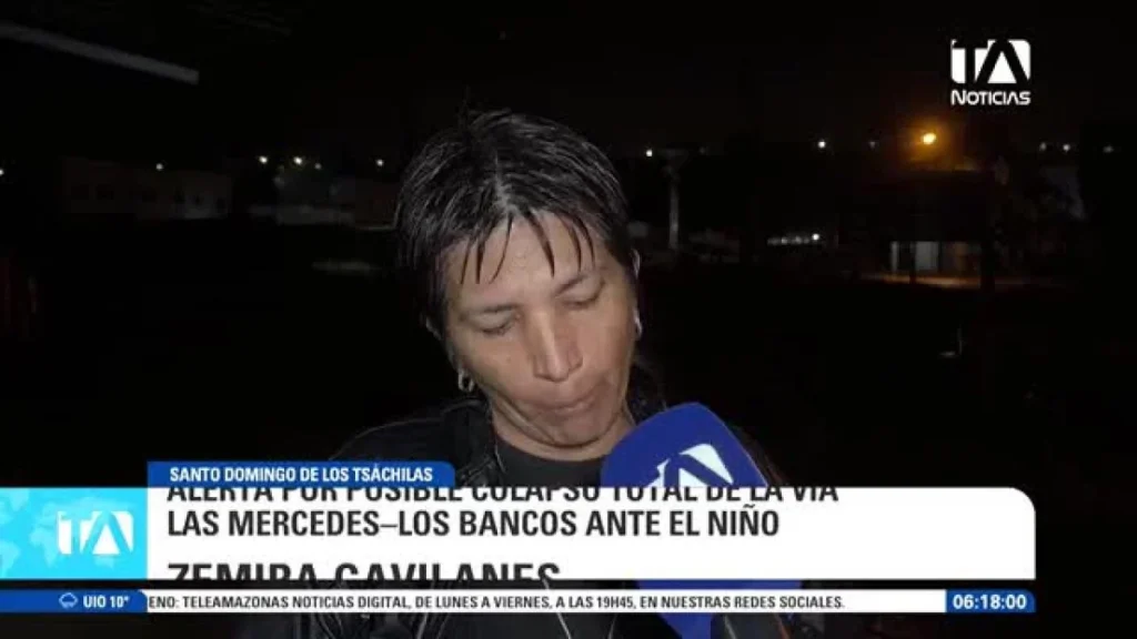 Carretera colapsada por socavón en la vía Las Mercedes Los Bancos