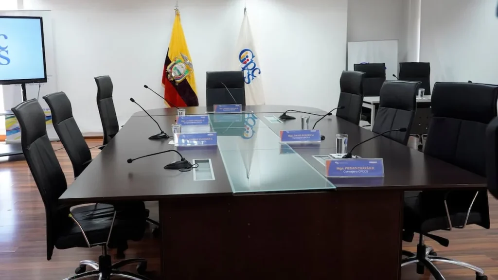 Fachada del Consejo de Participación Ciudadana y Control Social en Quito
