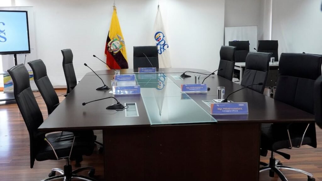 Cpccs define aspirantes que continúan en concurso para la Fiscalía General