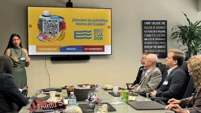 Delegación empresarial ecuatoriana en misión comercial en Florida