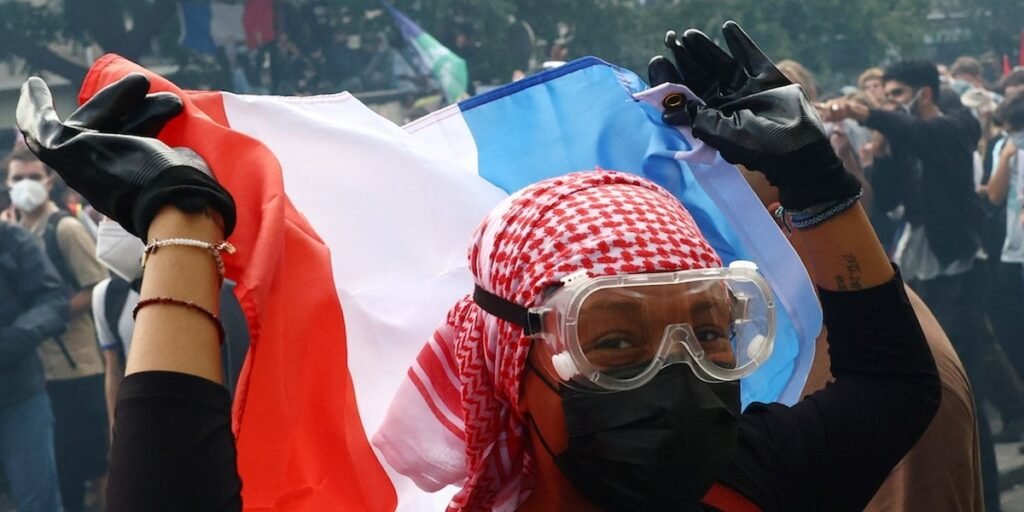 Donald Trump arremete contra las protestas en Francia: 'El islam quiere apoderarse del país'