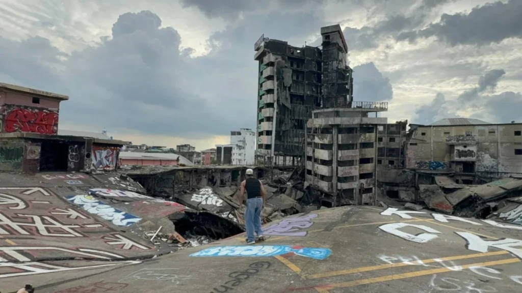 Estructura del Edificio Multicomercio en el centro de Guayaquil