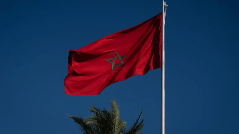 Patrullera de la Armada española en aguas cercanas a la costa de Ceuta