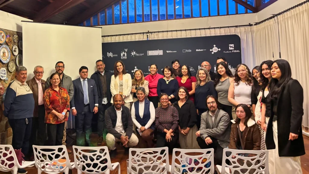 Foro de Exministros de Educación debate sobre formación ciudadana en escuelas