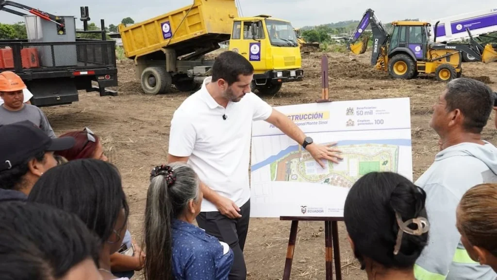 Zona de obras del futuro parque recreacional de Monte Sinaí en Guayaquil