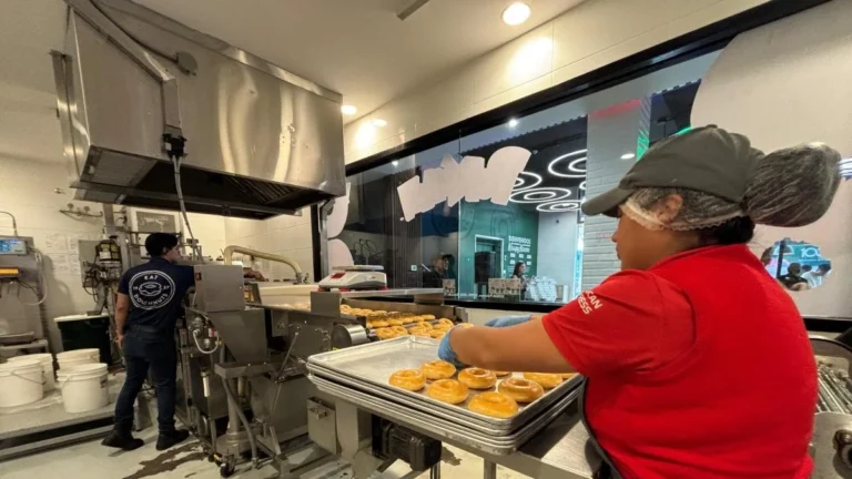Krispy Kreme locales receta donas Ecuador apertura