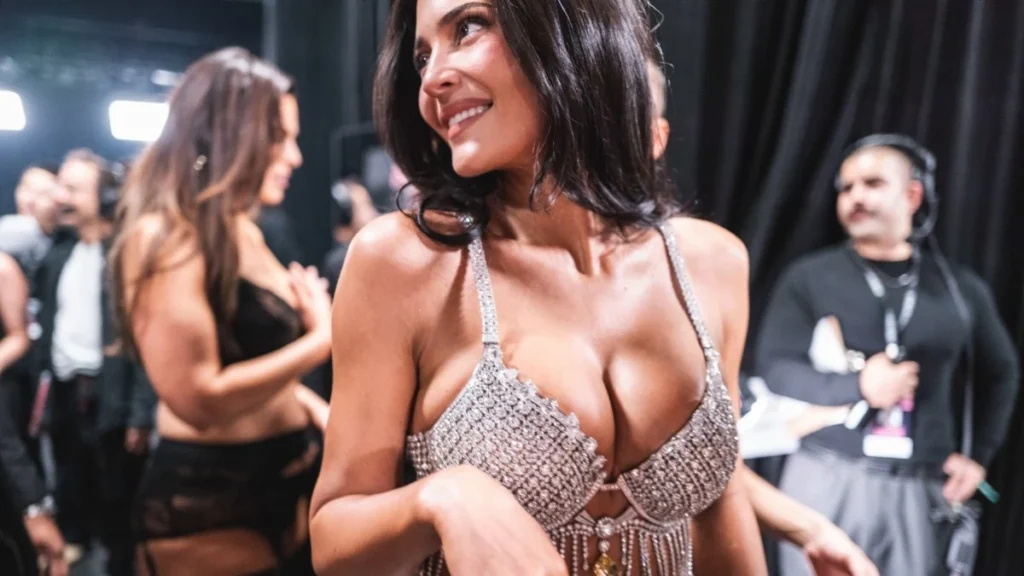 Kylie Jenner en la pasarela del Victoria's Secret Fashion Show