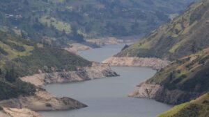 Lluvias en Azuay elevan en más de un metro el nivel del embalse de Mazar