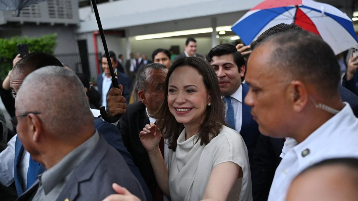 María Corina Machado liderando un acto público en Venezuela