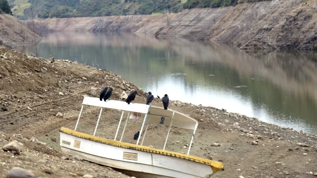 Cobertura informativa sobre Mazar recupera agua, pero sigue a s