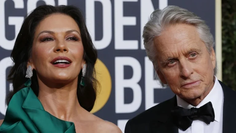 Michael Douglas y Catherine Zeta-Jones en un estreno de cine en Los Ángeles