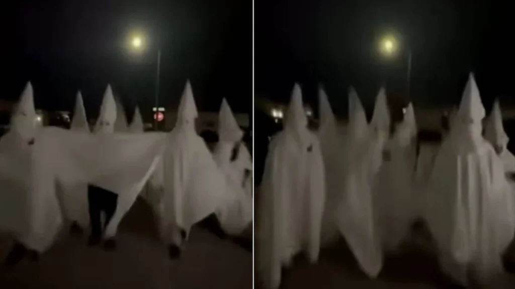 Vehículo policial en un vecindario de Texas en Estados Unidos