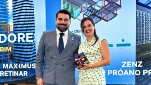 Gala de los Premios BR 2026 con directivos de Proaño Promotora Inmobiliaria