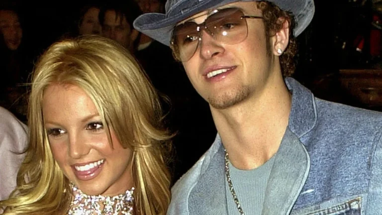 Britney Spears y Justin Timberlake en la gala de premios musicales