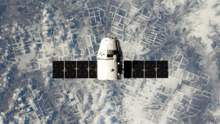 Instalaciones y satélites vinculados a la infraestructura de SpaceX