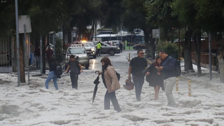 Por qué llovió tan fuerte en Quito: los cuatro factores que desataron la histórica granizada según el INAMHI