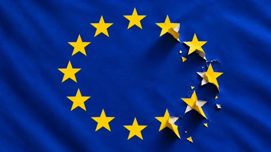 Banderas de la Unión Europea en la sede comunitaria de Bruselas