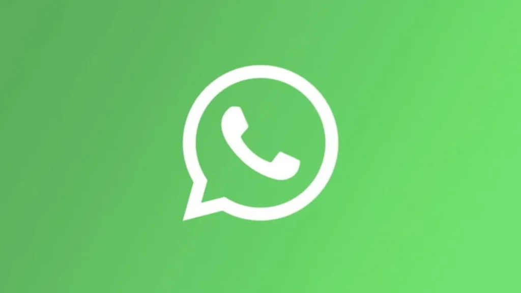 Captura de pantalla de la interfaz de WhatsApp mostrando la función de programar mensajes