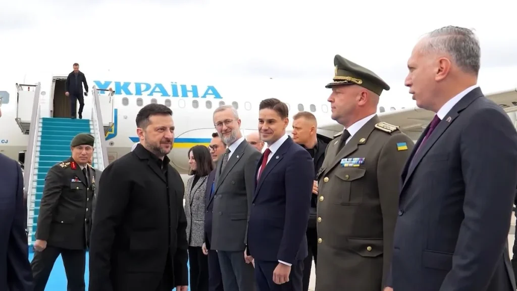 Zelensky y Erdogan en reunion en Estambul